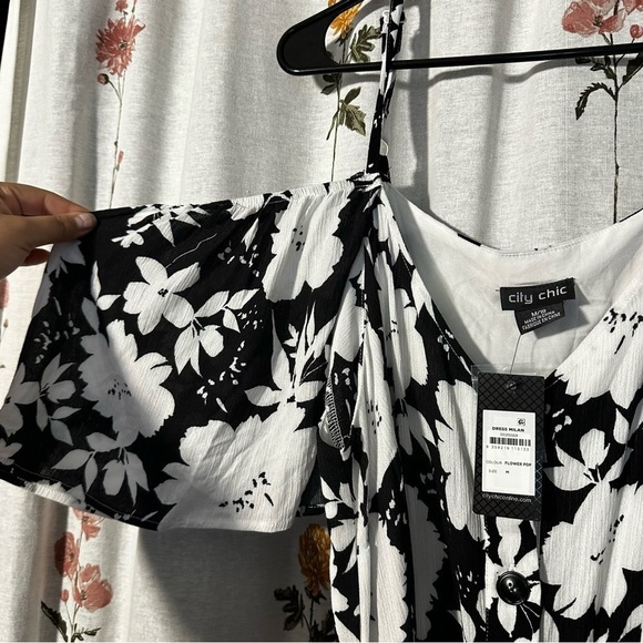 NWT CITY CHIC Trendy Plus Size Milan Floral Midi Button down Dress Medium sz 18 - Picture 5 of 5